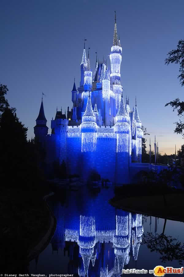 Imagen de Magic Kingdom (Orlando)  Castillo Cenicienta Navidad